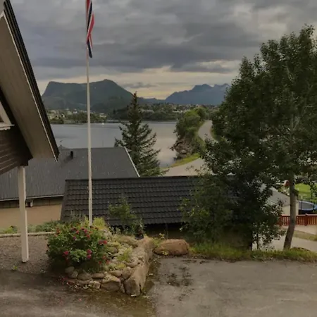 Koselig Studioleilighet I - Lofoten Ved Svolvaergeita, Djevelporten Svolvær